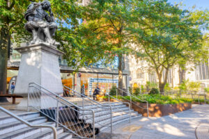 Sir Thomas Browne statue at Hay Hill