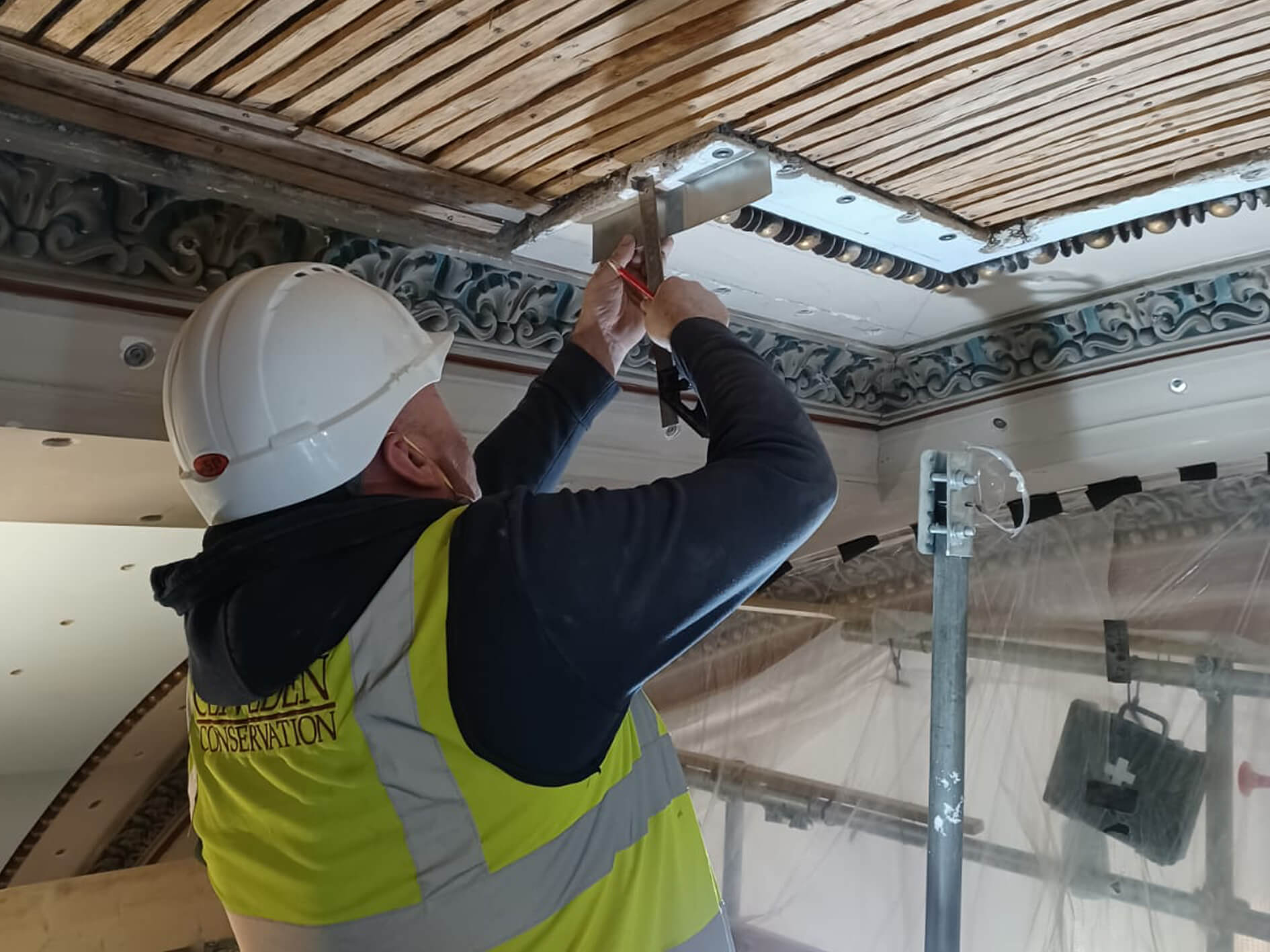 Heritage Plaster Training Fixing lathes
